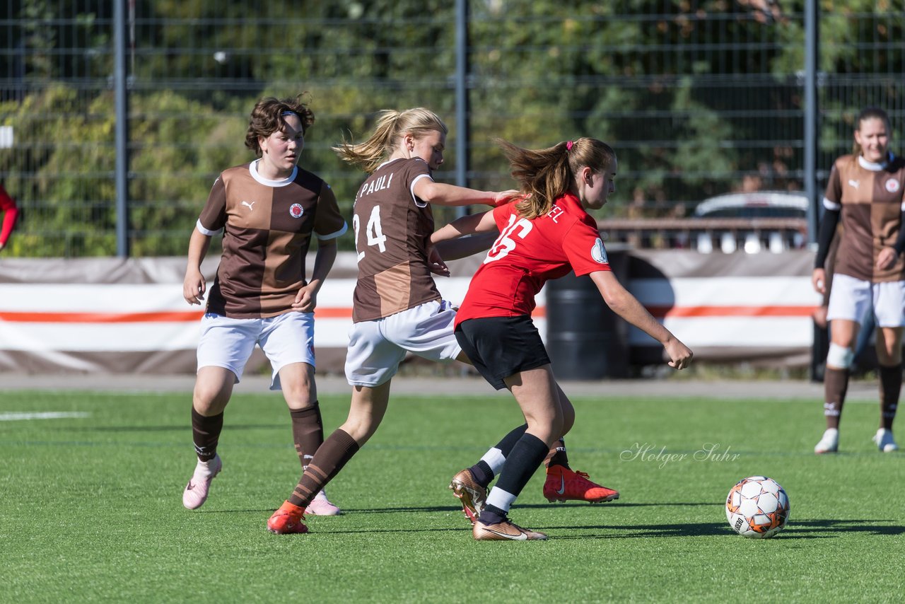 Bild 120 - wBJ FC St. Pauli - Eimsbuetteler TV : Ergebnis: 3:4